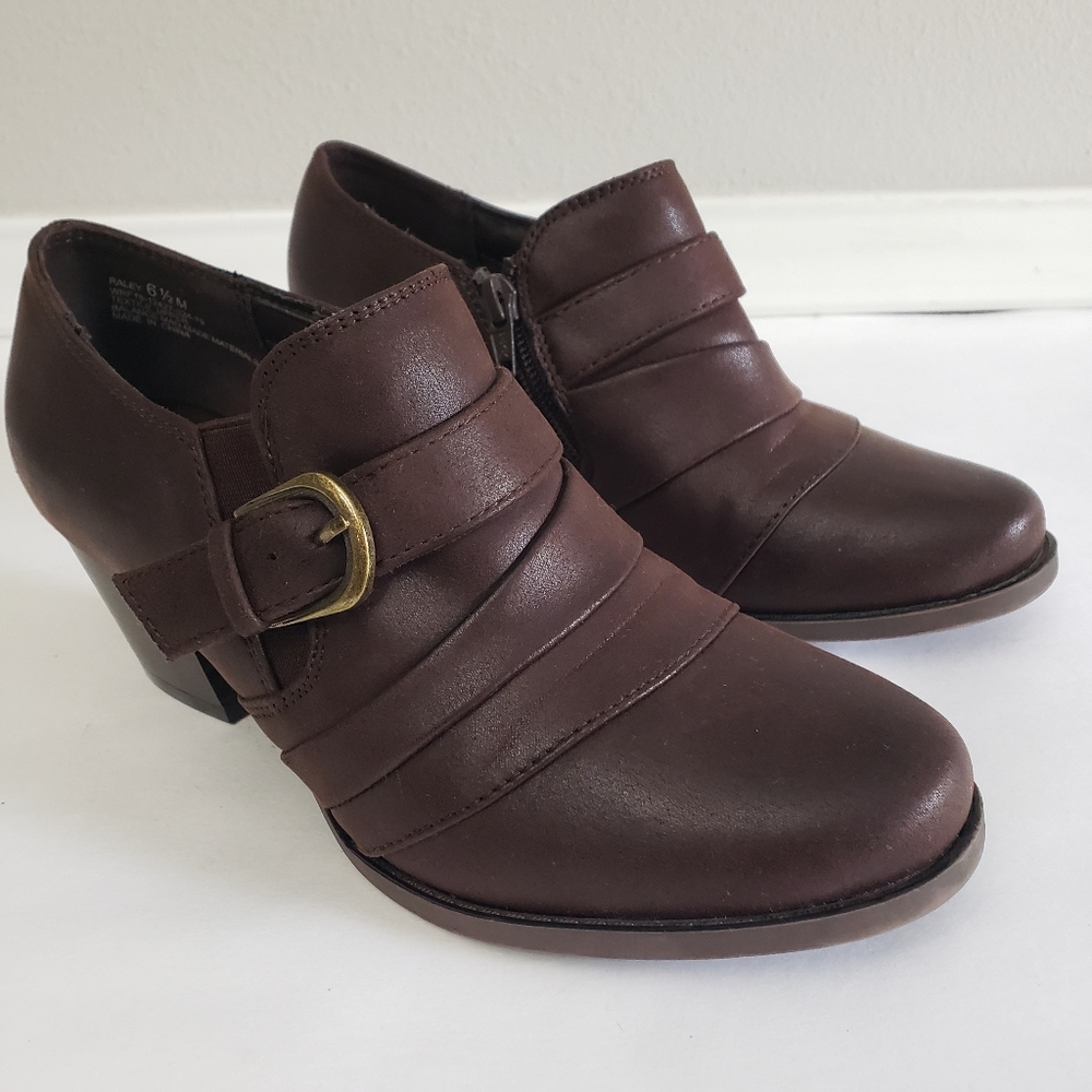 Yuu Raley Ankle Booties 6.5 Brown Buckled Details Side Zip Closure Western Edgy